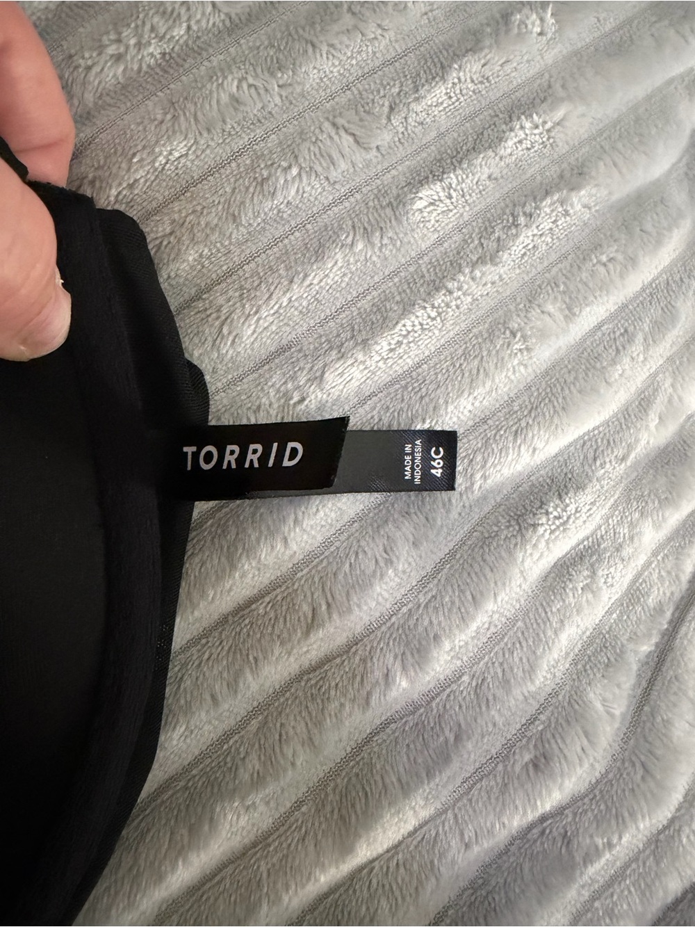 torrid Black Molded T-Shirt Bra with Smooth Cups - Picture 4 of 4